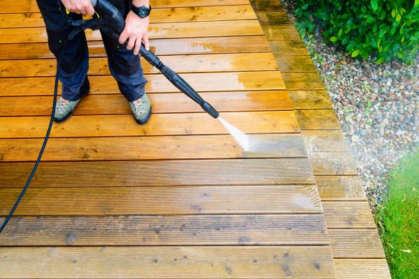 Cost of Deck Power Washing in Encinitas