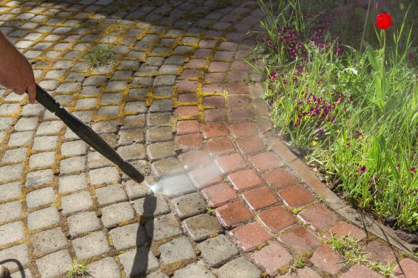 Cost of Walkway Cleaning Service in Encinitas