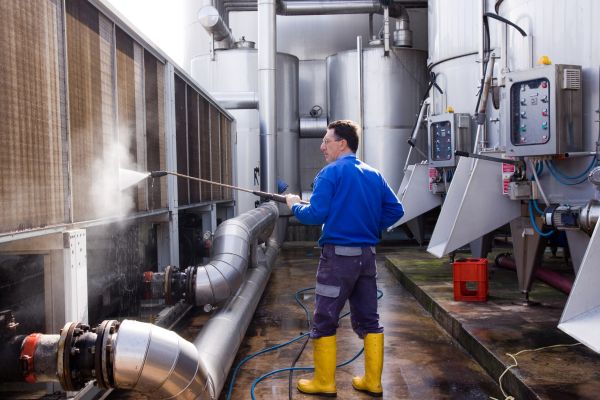 Cost of Industrial Pressure Washing in Encinitas