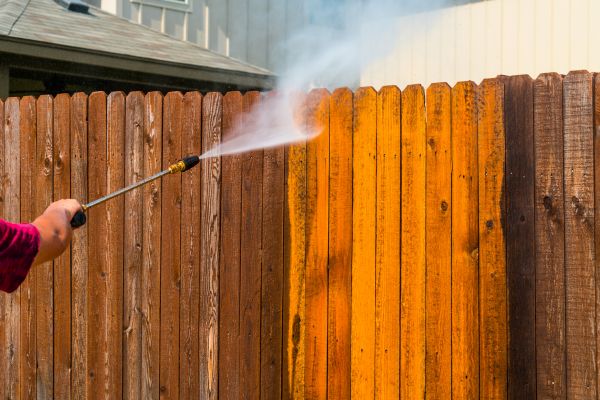 Cost of Fence Pressure Cleaning in Encinitas
