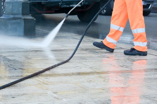 Cost of Concrete Jet Washing in Encinitas