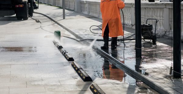 Cost of Parking Lot Pressure Washing in Encinitas