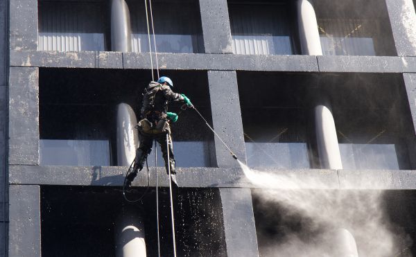 Cost of Condo Power Washing in Encinitas