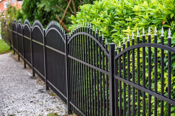 Cost of Iron Fence Pressure Washing in Encinitas