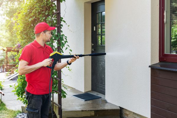 Cost of House Powerwashing in Encinitas