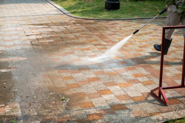 Cost of Pavers Washing in Encinitas