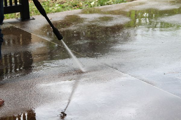 Cost of Concrete Deck Cleaning in Encinitas