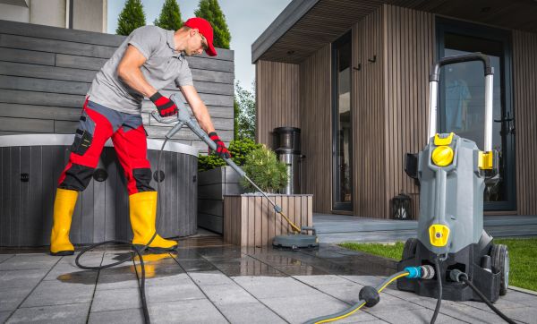 Cost of Concrete Patio Washing in Encinitas