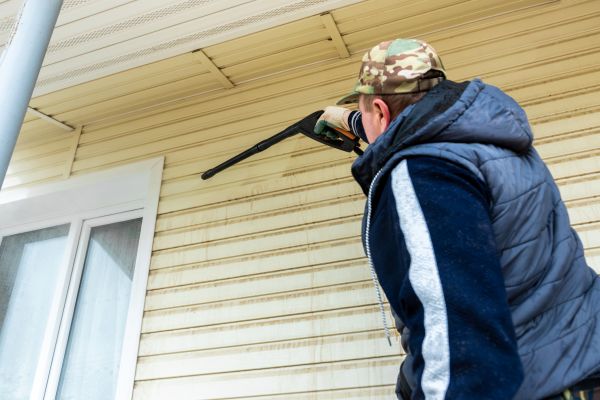 Cost of Vinyl Siding Pressure Cleaning in Encinitas