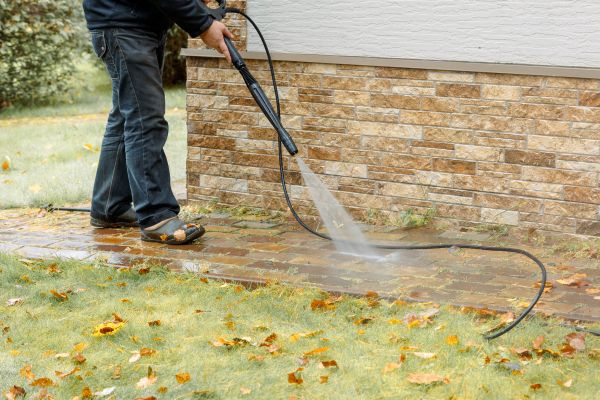 Cost of Residential Powerwashing in Encinitas