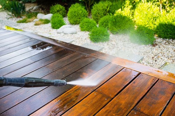 Cost of Deck Cleaning in Encinitas